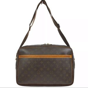 Louis Vuitton reporter gm messenger bag